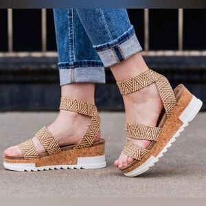 Steve Madden Bandi Rafia Platform Sandals